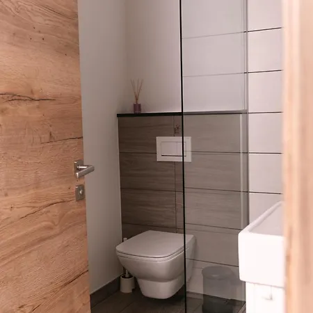 Apartma Dreamscape アパート ラドヴリツァ